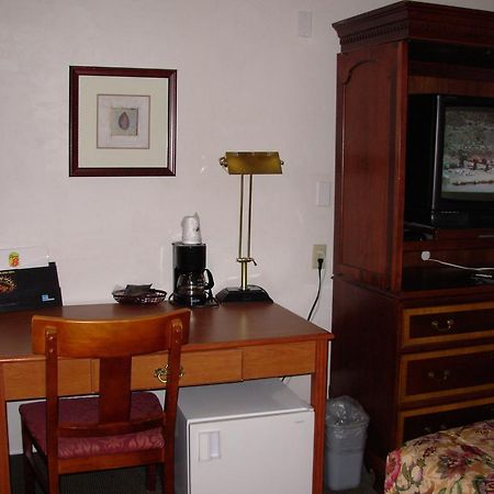 Red Lion Inn And Suites เฟเดอรัลเวย์ ภายนอก รูปภาพ