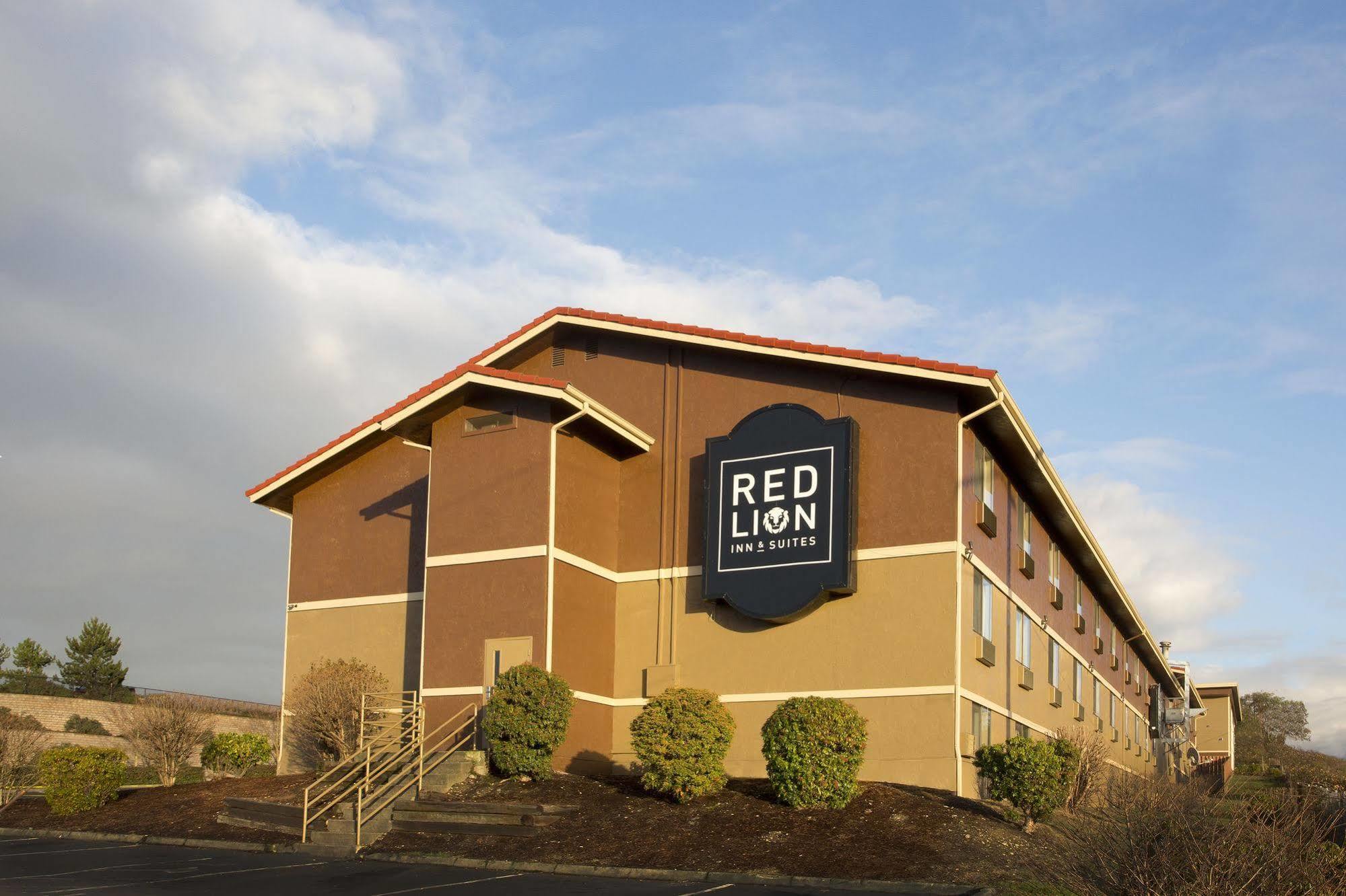 Red Lion Inn And Suites เฟเดอรัลเวย์ ภายนอก รูปภาพ