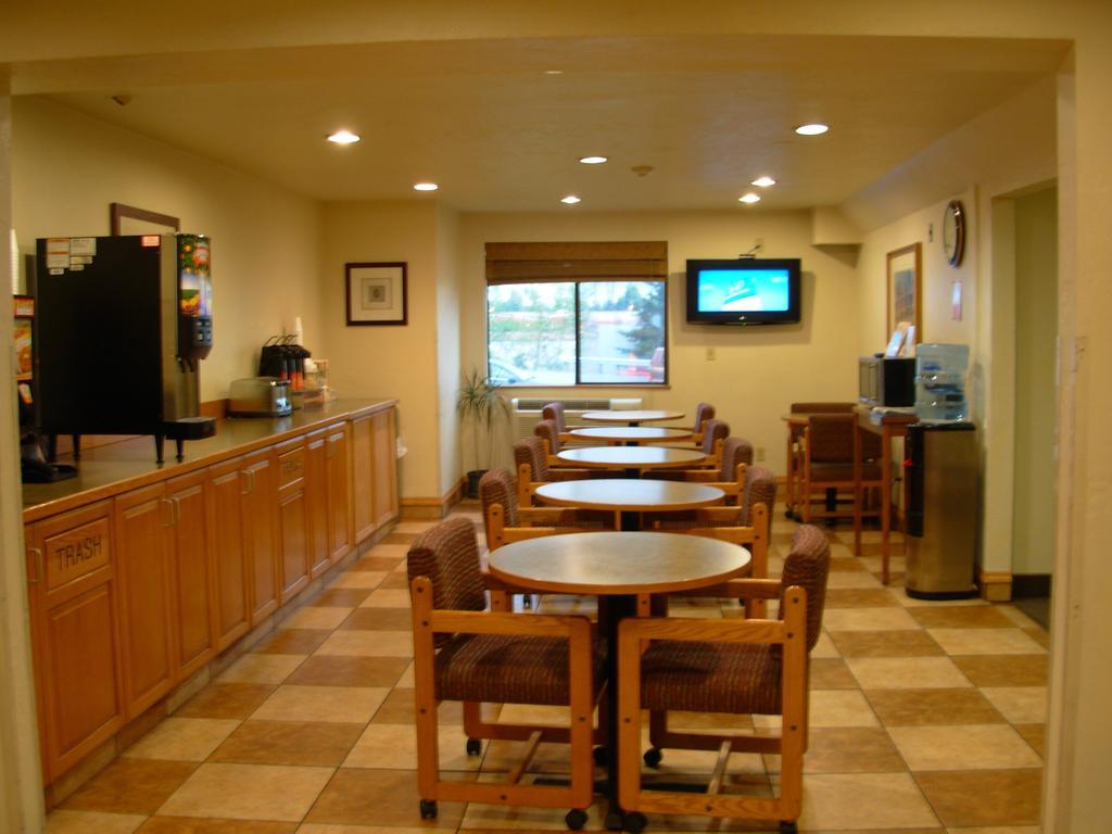 Red Lion Inn And Suites เฟเดอรัลเวย์ ภายนอก รูปภาพ